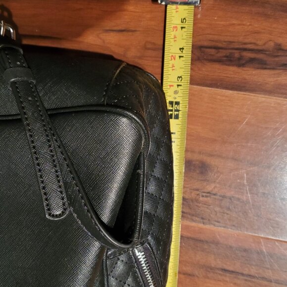 SMALL GUESS BLACK BACKPACK Quilted Sides Used 1X Faux Leather Gold Logo Lining - Picture 12 of 12